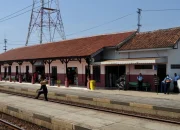 KA Dharmawangsa Angkut 180.784 Penumpang Lintas Utara Jawa, Stasiun Pegaden Baru Jadi Akses Penting
