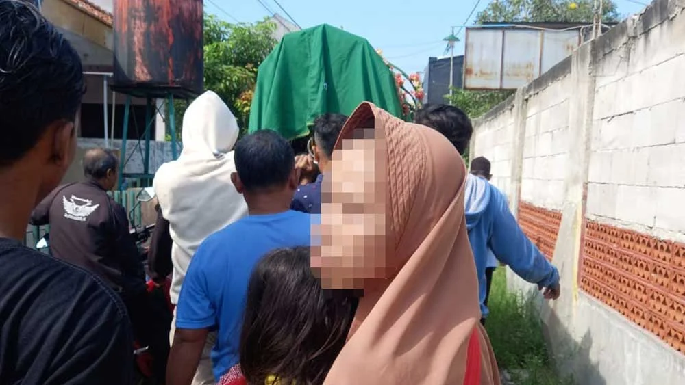 Kisah Yunda di Cirebon, Orang Tua Meninggal, Bertahan Sekolah dari Uang Rp 35 Ribu per Hari