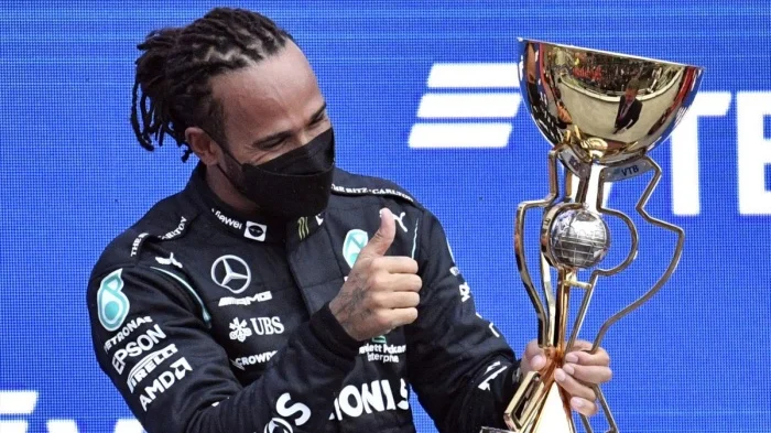 Lewis Hamilton Raih Kemenangan di Barcelona, Toto Wolff Warnai dengan Peringatan Menarik