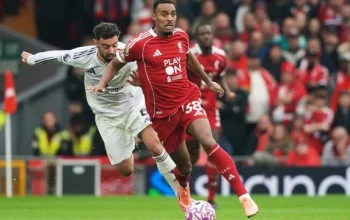 Liverpool vs MU: Persaingan Sengit di Lapangan dan Transfer Pemain