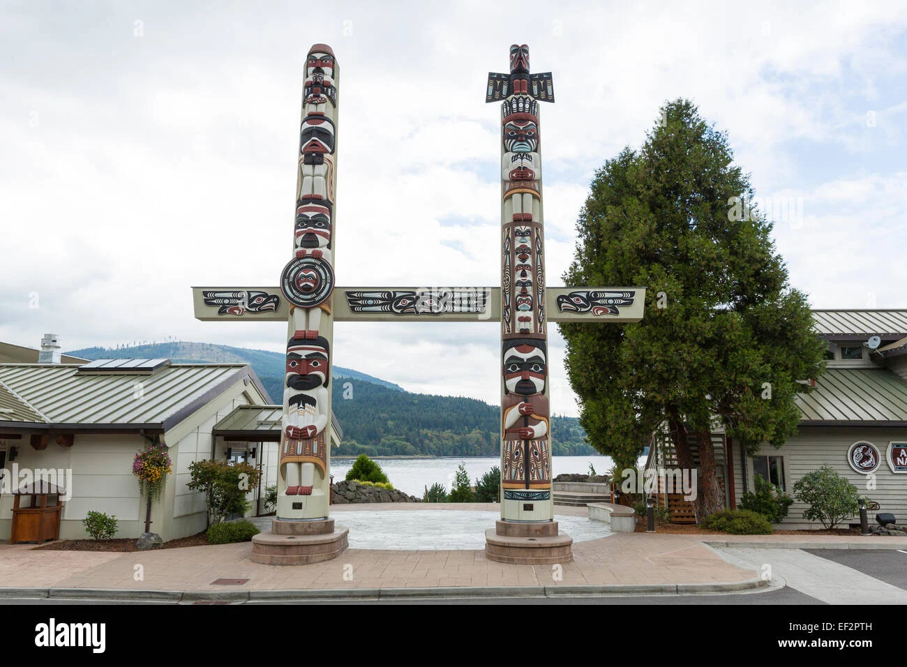 Liz Mueller, Tokoh Suku Jamestown S'Klallam, Terima Penghargaan Lee Ann Miller