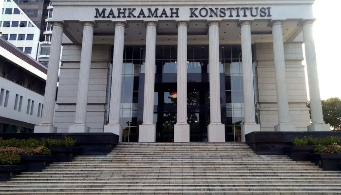 Mahkamah Konstitusi Republik Indonesia: Menjaga Keseimbangan Konstitusi