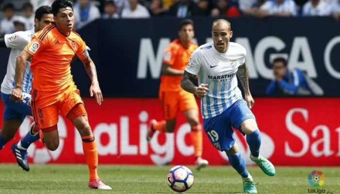 Malaga: Antara Sepak Bola, Keindahan Alam, dan Kecelakaan