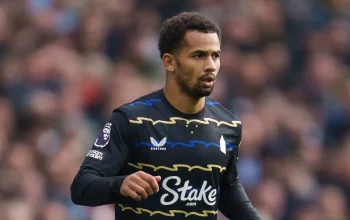 Masa Depan Iliman Ndiaye di Everton: Harus Dijual atau Dipertahankan?