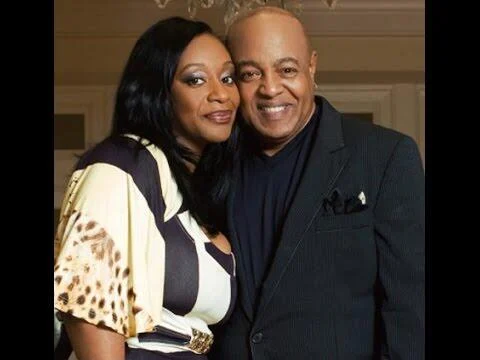 Peabo Bryson Meninggal Dunia: Mengenang Penyanyi Legendaris di Balik Soundtrack Disney
