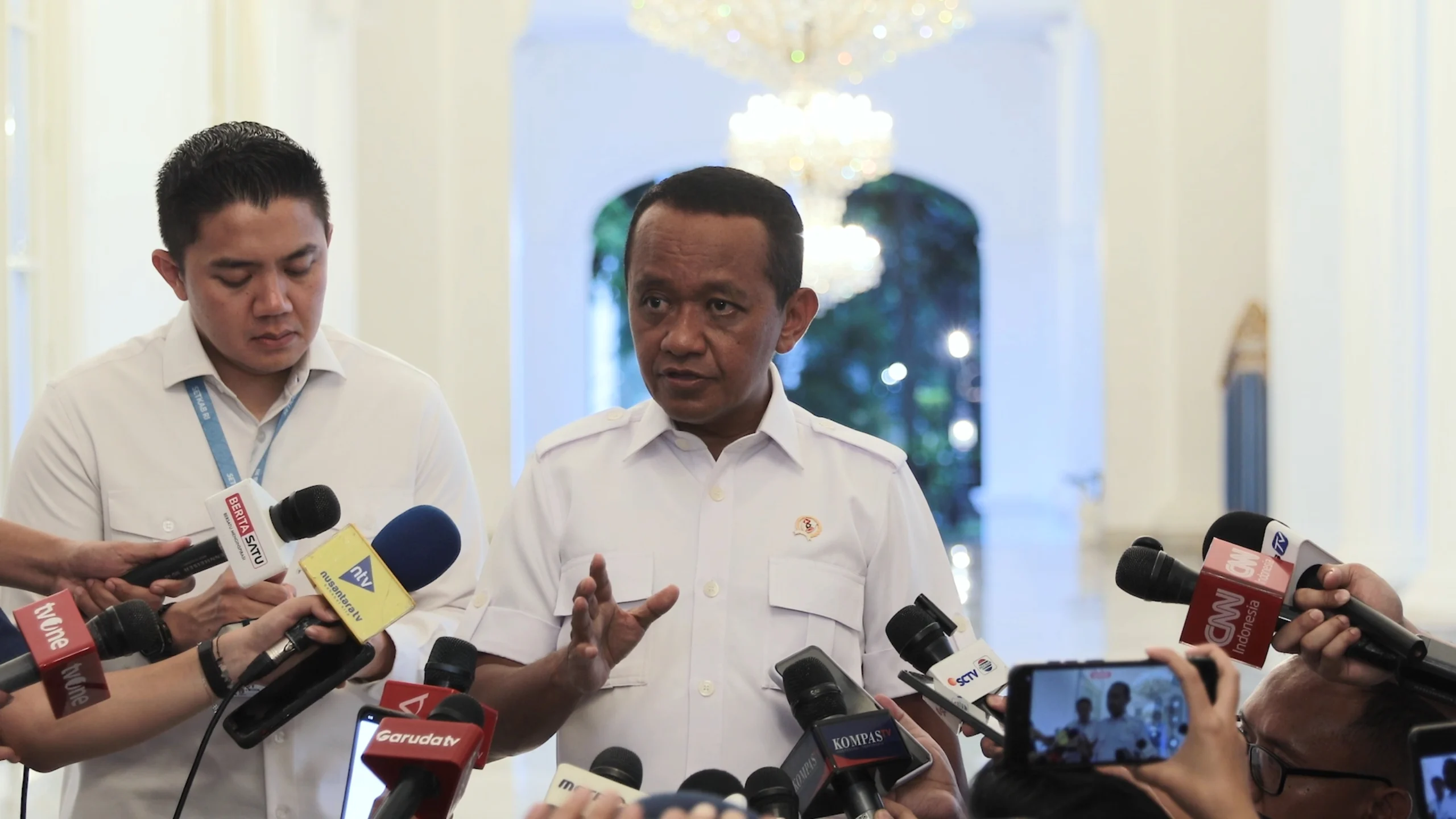 Pemerintah Pastikan Harga BBM Subsidi Tak Naik, Masyarakat Lega