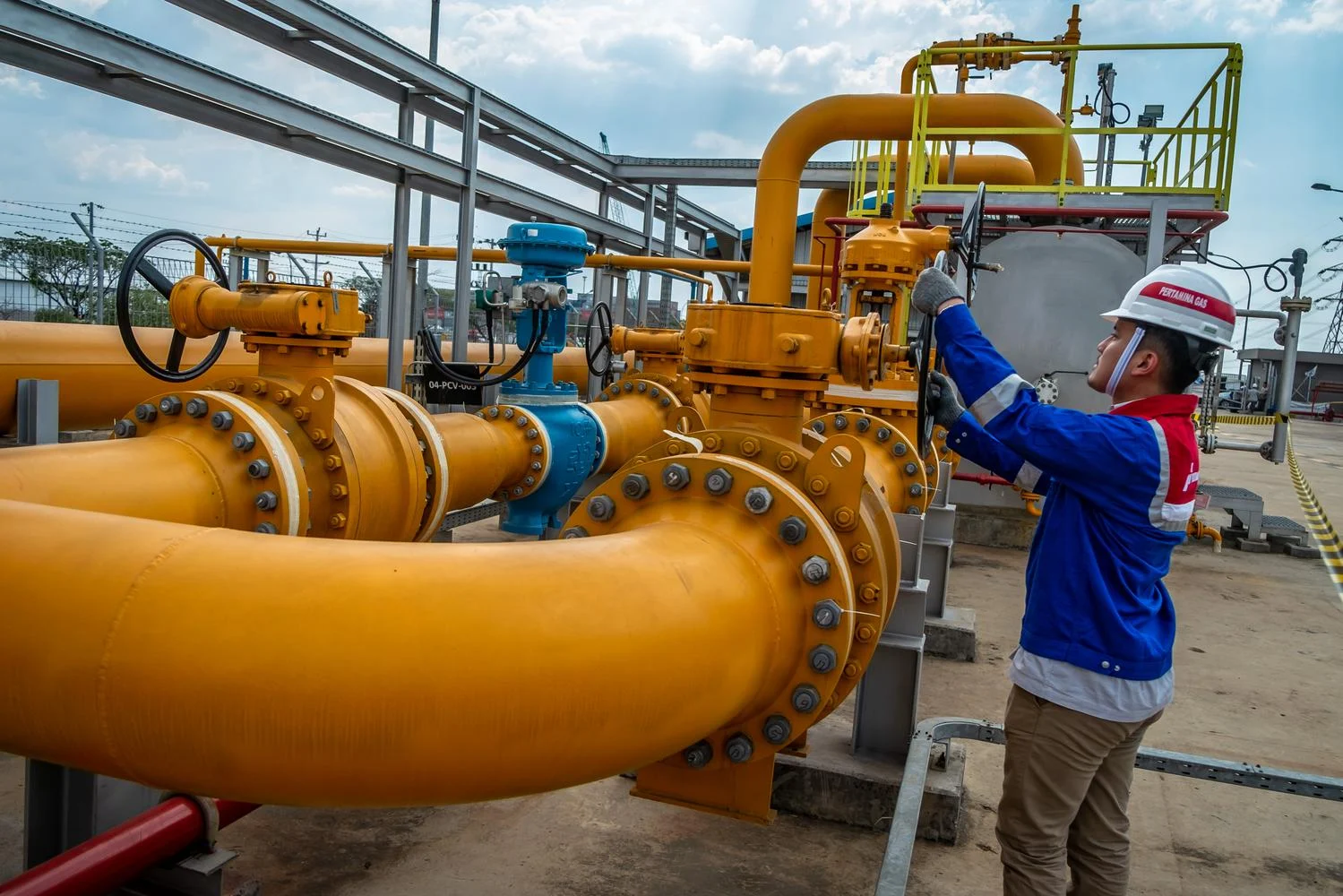 Pemerintah Turunkan Harga Gas Industri untuk Cegah PHK dan Stabilkan Ekonomi