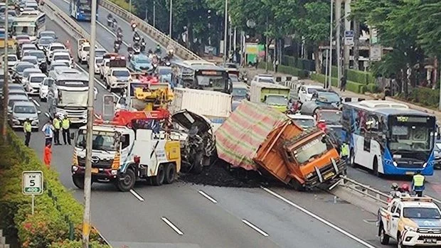 Pengawasan Efisiensi Energi dan Kecelakaan Lalu Lintas di Jakarta: Dua Isu yang Berkaitan