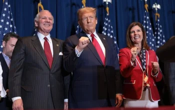 Presiden Trump Ikut Telerally untuk Dukung Lt. Gov. Evette