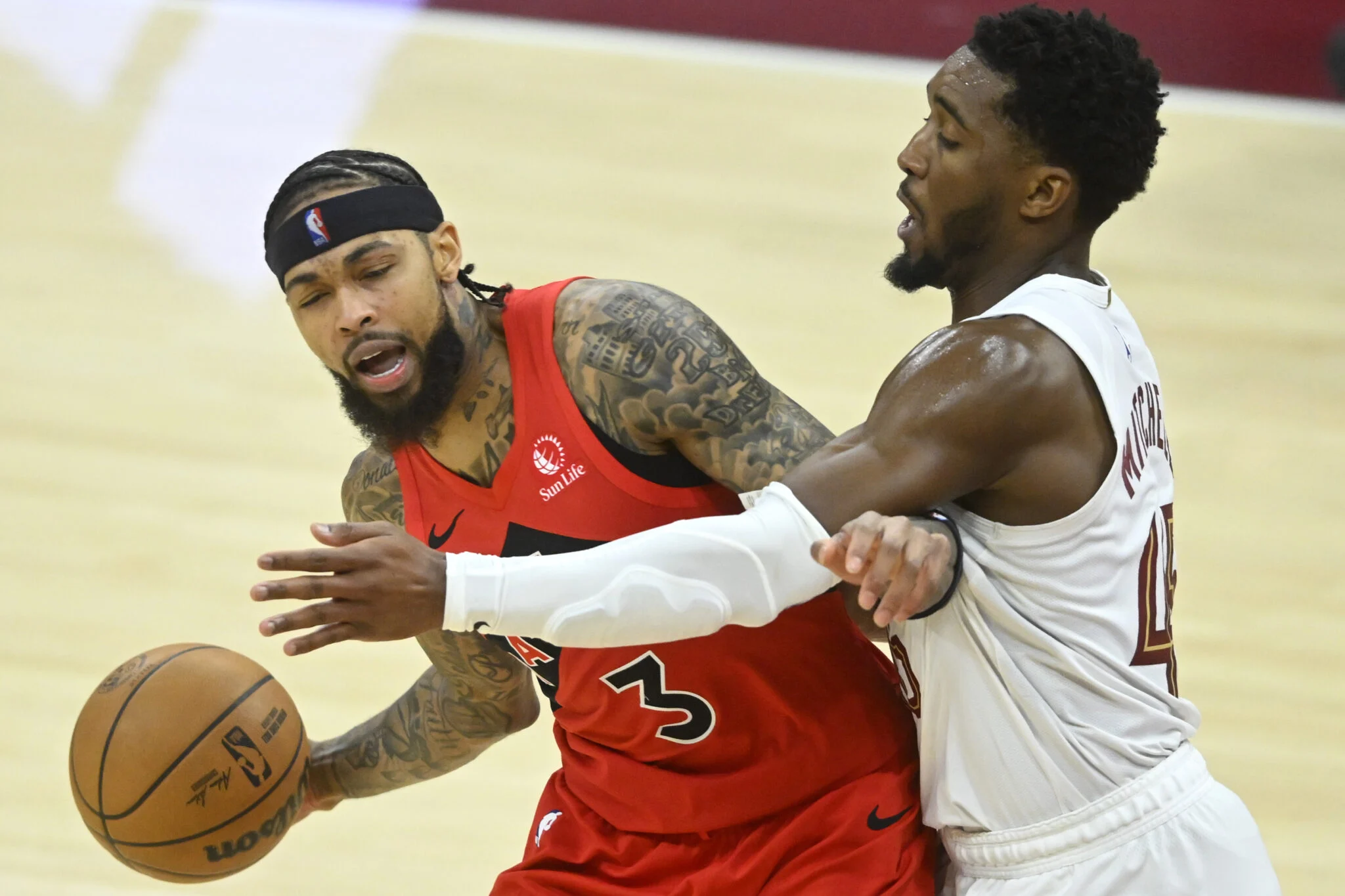 Raptors vs Cavaliers: Pertarungan Sengit di Playoff NBA