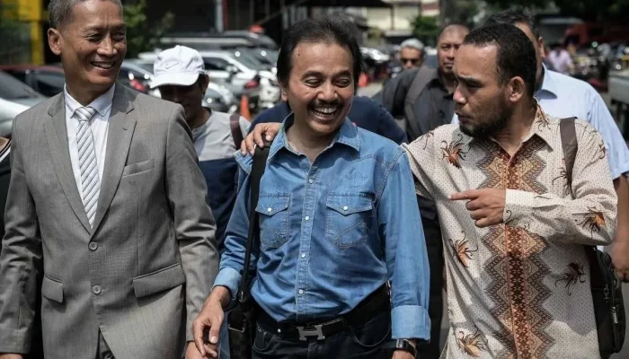 Roy Suryo dan dr Tifa Dibebaskan, Jokowi Siap Hadir di Persidangan sebagai Saksi Korban