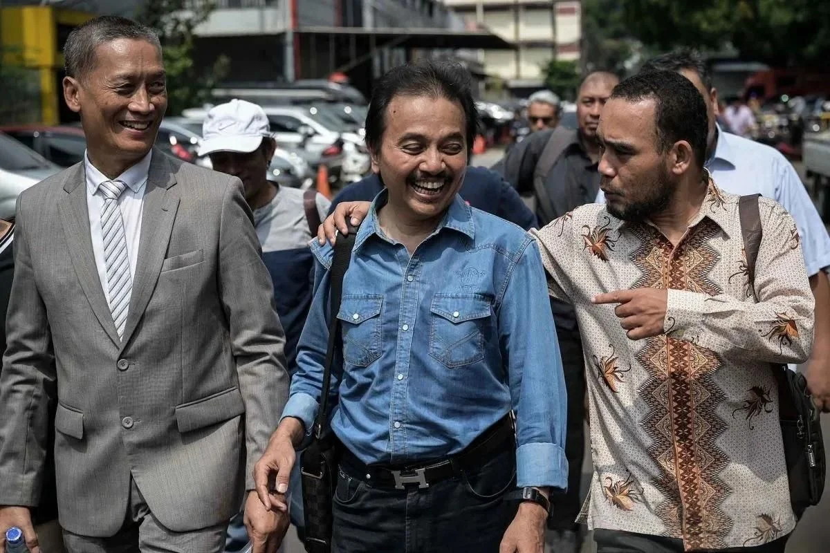 Roy Suryo dan dr Tifa Dibebaskan, Jokowi Siap Hadir di Persidangan sebagai Saksi Korban