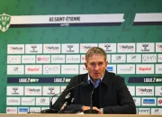 Saint-Etienne Gagal Promosi ke Ligue 1, Philippe Montanier Resmi Dicopot