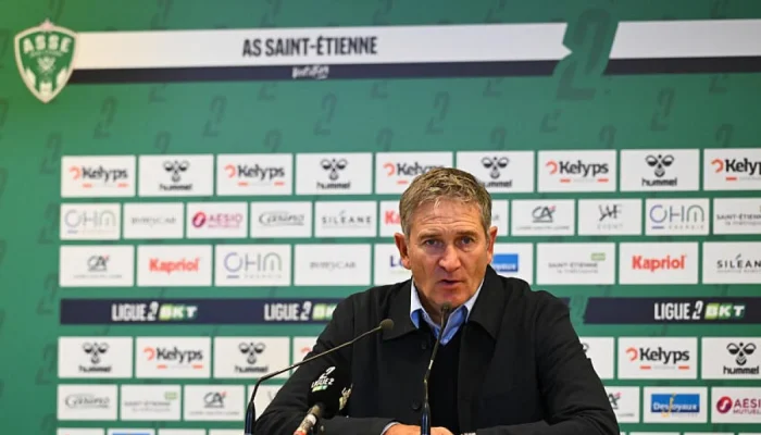 Saint-Etienne Gagal Promosi ke Ligue 1, Philippe Montanier Resmi Dicopot