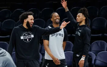 San Antonio Spurs Tandatangani Kontrak Baru dengan Julian Champagnie dan Harrison Barnes