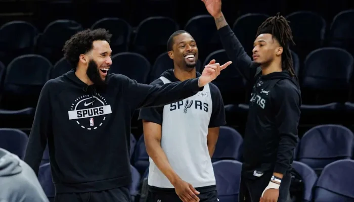 San Antonio Spurs Tandatangani Kontrak Baru dengan Julian Champagnie dan Harrison Barnes