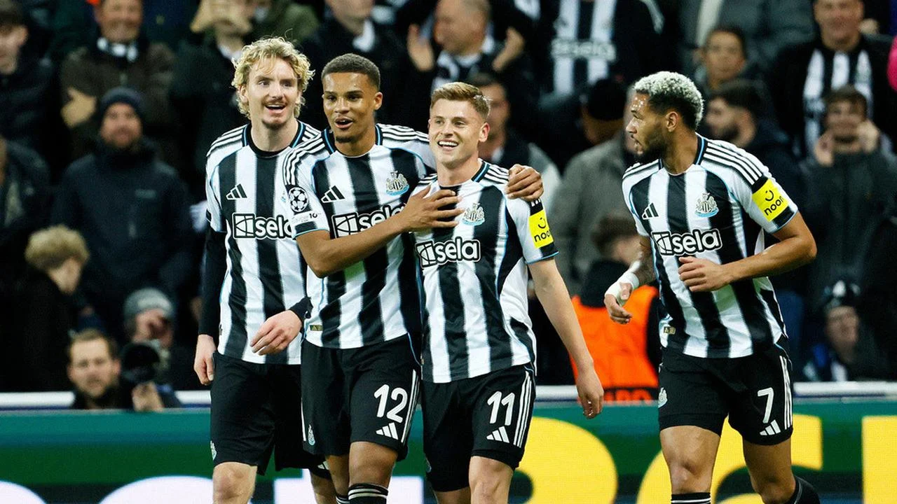 Víctor Muñoz Menghadapi Cederanya, Newcastle Kembali Mencari Pemain