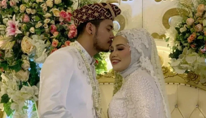 Viral ijab kabul Elly Sugigi menikah ke-6 kali, netizen malah curiga