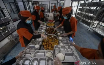 Wakil Kepala Badan Gizi Nasional: SPPG Wajib Beli Telur Langsung ke Peternak