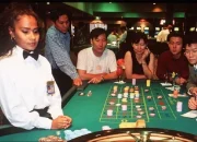 Wanita yang Melarang Diri Sendiri dari Perjudian Selama Hidup Dikeluarkan dari Kasino Setelah Memenangkan Slot Jackpot