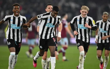 Ajax dan Newcastle United Berlomba untuk Pemain Muda