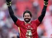 Alisson Becker: Pengendali Ruang Ganti Baru Liverpool di Bawah Andoni Iraola