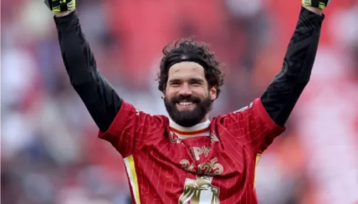 Alisson Becker: Pengendali Ruang Ganti Baru Liverpool di Bawah Andoni Iraola