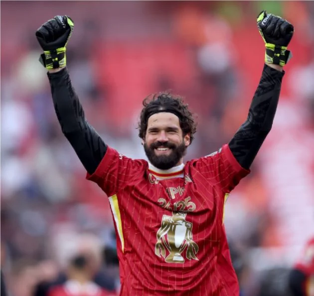 Alisson Becker: Pengendali Ruang Ganti Baru Liverpool di Bawah Andoni Iraola