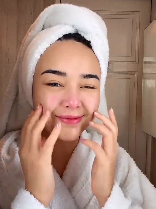 Amanda Manopo Dalam Sorotan: Dukungan Dari Owner Skincare Hingga Teror Mistis