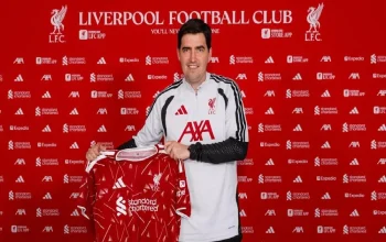 Andoni Iraola Hadapi Tantangan Baru di Liverpool