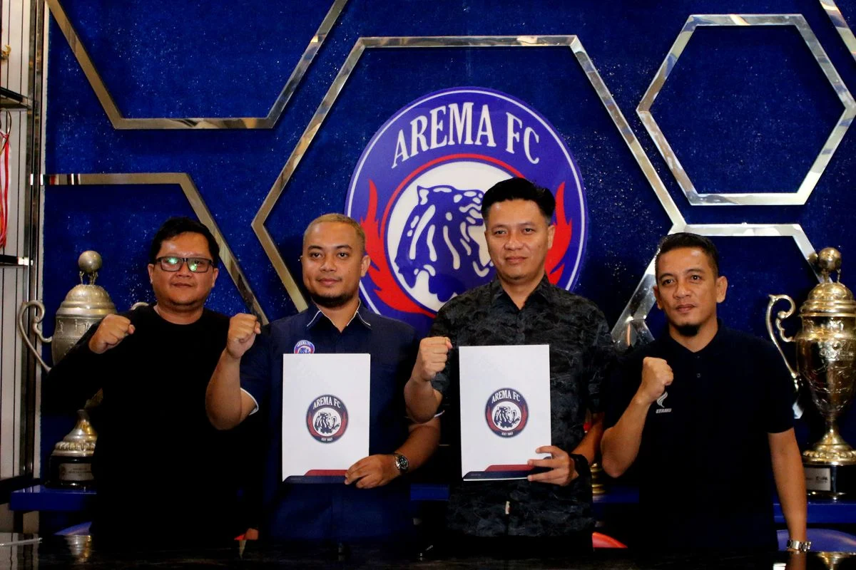 Arema FC Siap Untuk Musim Baru: Alfeandra Dewangga dan Robi Darwis Bergabung