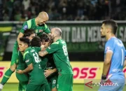 Berita Terkini: Persebaya Surabaya Menang, Wildfire di B.C., dan Kash Patel Kalah di Pengadilan