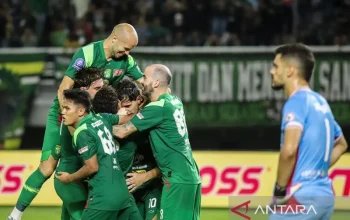 Berita Terkini: Persebaya Surabaya Menang, Wildfire di B.C., dan Kash Patel Kalah di Pengadilan