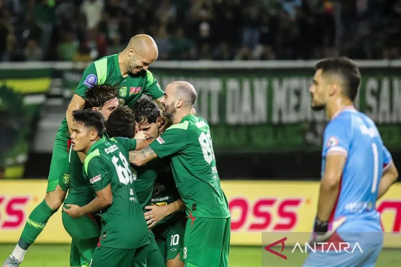 Berita Terkini: Persebaya Surabaya Menang, Wildfire di B.C., dan Kash Patel Kalah di Pengadilan
