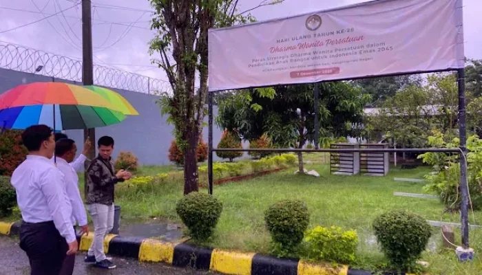 Berita Terkini: Sindikat Penyelundupan Narkotika, Program Makan Bergizi Gratis, dan Lagu Baru Efek Rumah Kaca