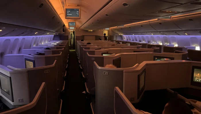 Boeing 777: Dari Insiden Keamanan Hingga Pembaharuan Interior