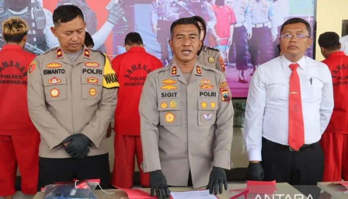 Bupati Sukoharjo Terlibat Kasus Korupsi, Warga Jakarta Mengeluhkan Pencurian Pagar Besi