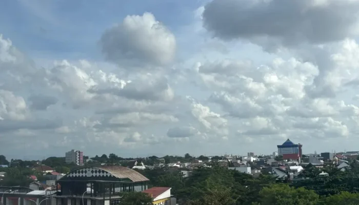 Cuaca Hari Ini: Cerah Berawan di Makassar, Hujan di Sebagian Wilayah Indonesia