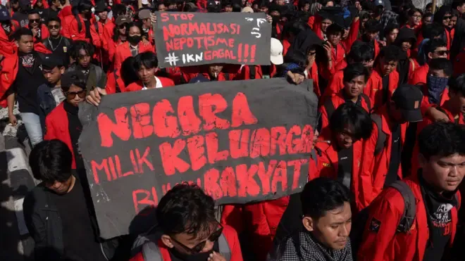 Demo Hari Ini: Warga Turun ke Jalan, Menuntut Perubahan