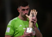 Emiliano Martinez: Antara Piala Dunia dan Masa Depan di Aston Villa