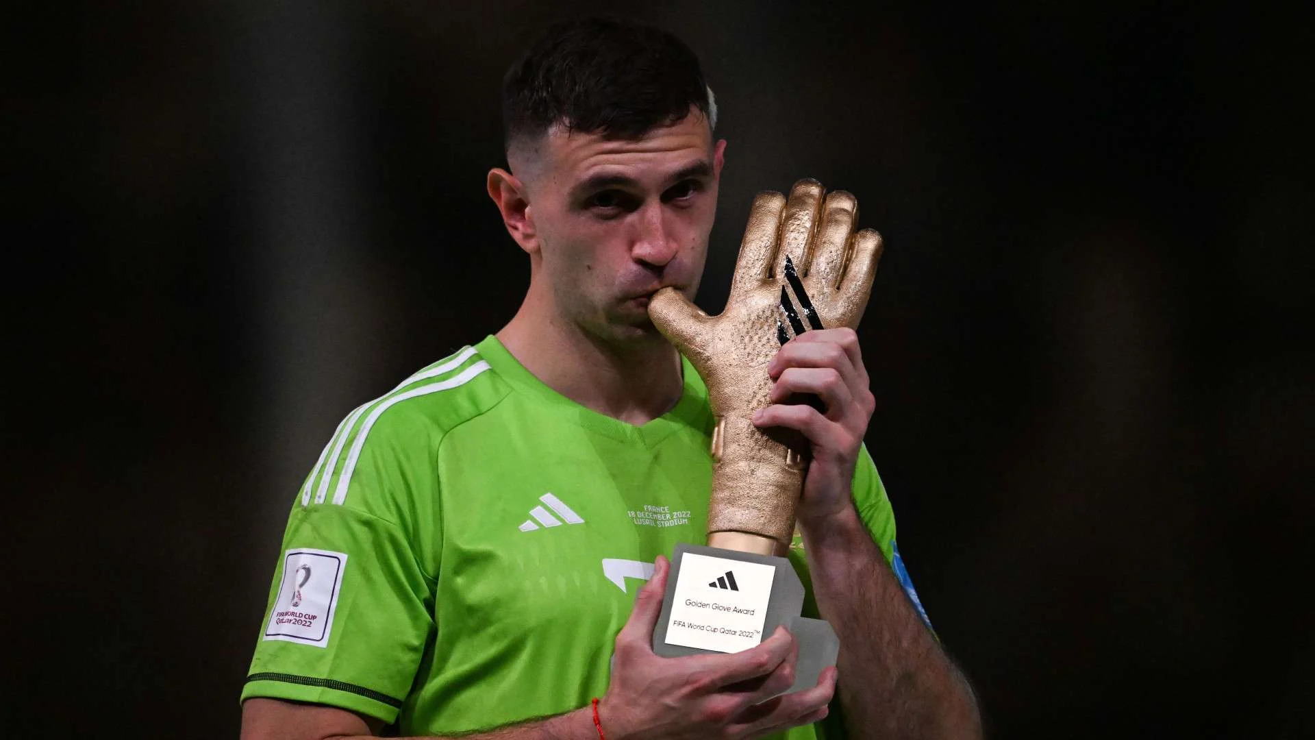 Emiliano Martinez: Antara Piala Dunia dan Masa Depan di Aston Villa
