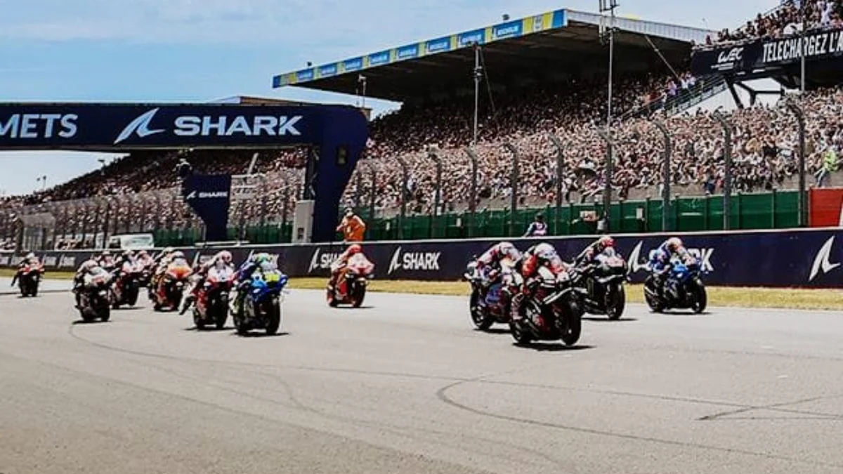 Evolusi MotoGP Prancis: Dari Mesin 2-Tak Legendaris hingga Era 1000cc Terbaru