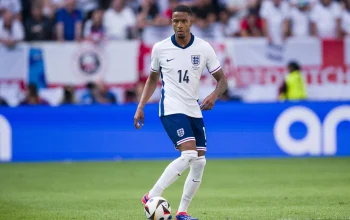 Ezri Konsa dan England Siap Hadapi Argentina di Semifinal Piala Dunia 2026