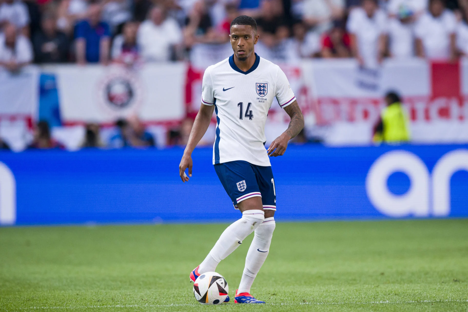 Ezri Konsa dan England Siap Hadapi Argentina di Semifinal Piala Dunia 2026