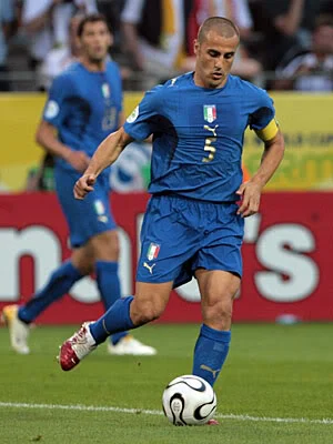 Fabio Cannavaro: Legenda Sepak Bola Italia yang Tak Terlupakan