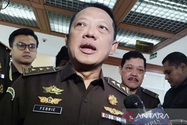 Febrie Adriansyah Ditahan Tanpa Rompi Pink dan Borgol, Yuenchi Arwindi Buka Suara