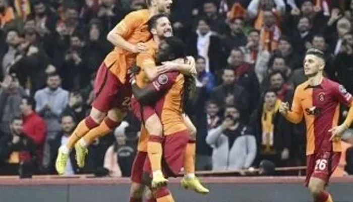 Galatasaray dan Dunia Sepakbola: Dari Ivanovic hingga Salah