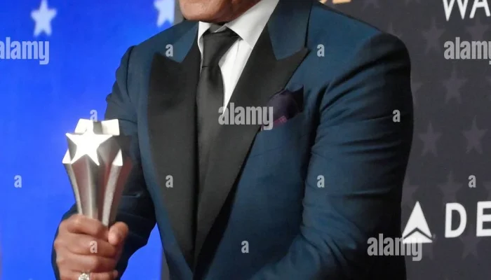 Giancarlo Esposito: Dari Dunia Film hingga Formula 1