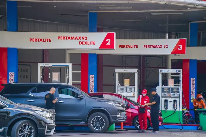 Harga BBM Pertamina Terkini: Apakah Pertamax Akan Turun?
