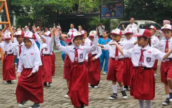 Hari Pertama Sekolah: Antara Kegembiraan dan Tantangan